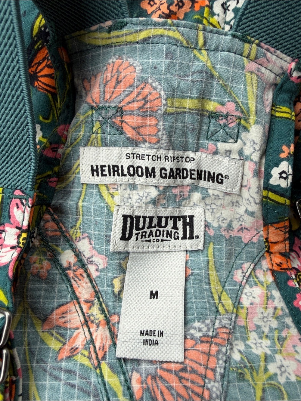 NWT Duluth Heirloom Gardening Bib Overall Shorts M Midnight Green Monarchs - Picture 9 of 13